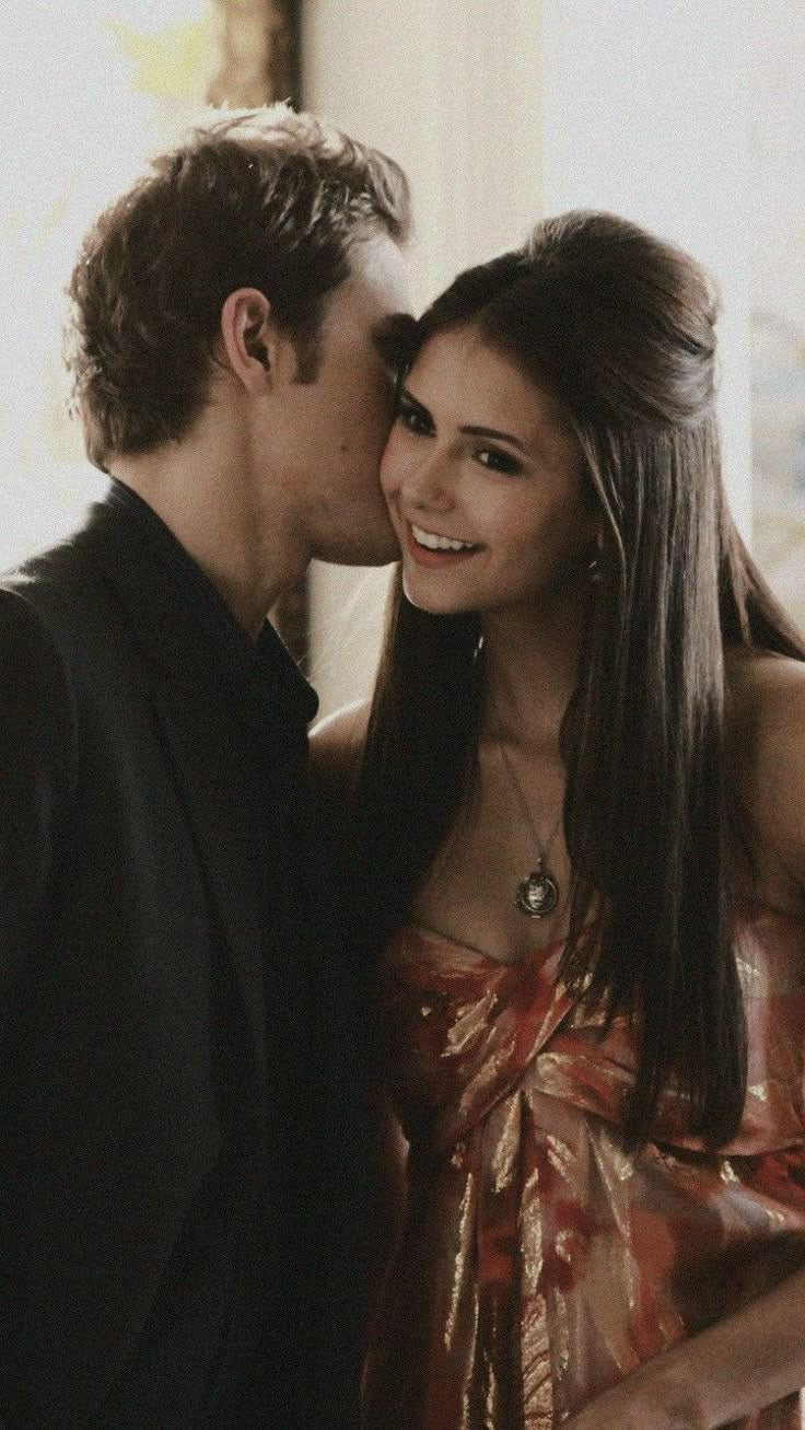 Elena’s Vervain Locket – Vampire Diaries Inspired Necklace