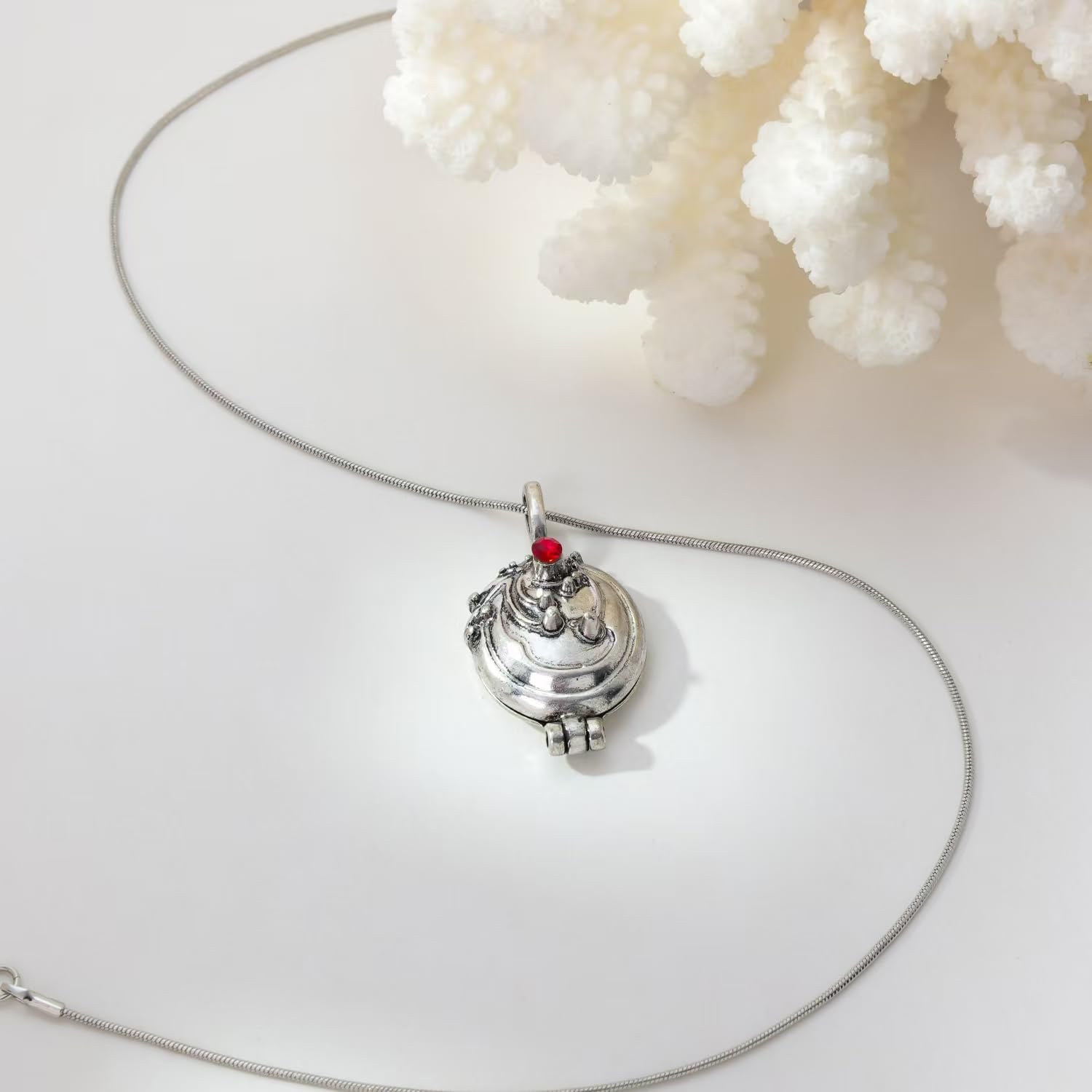 Elena’s Vervain Locket – Vampire Diaries Inspired Necklace
