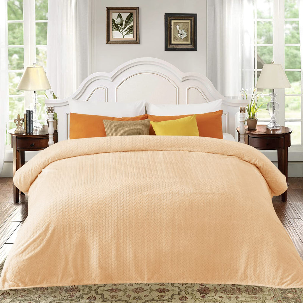 Luxe Fleece Throw & Bed Blanket – Ultra-Soft, Lightweight Cozy Layer