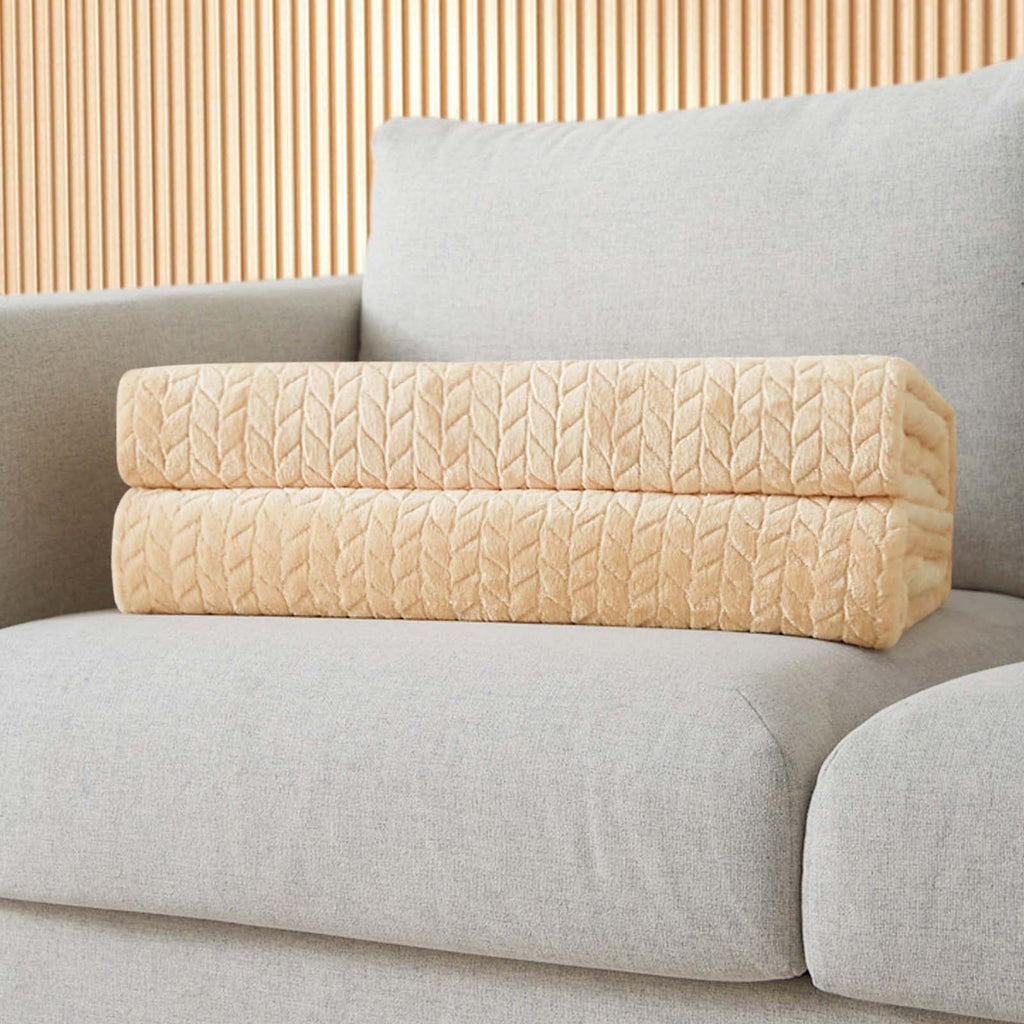 Luxe Fleece Throw & Bed Blanket – Ultra-Soft, Lightweight Cozy Layer