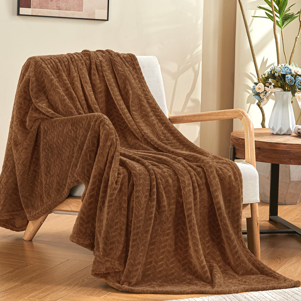 Luxe Fleece Throw & Bed Blanket – Ultra-Soft, Lightweight Cozy Layer