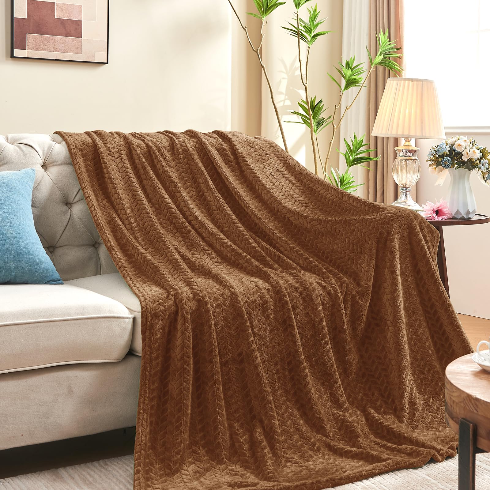 Luxe Fleece Throw & Bed Blanket – Ultra-Soft, Lightweight Cozy Layer