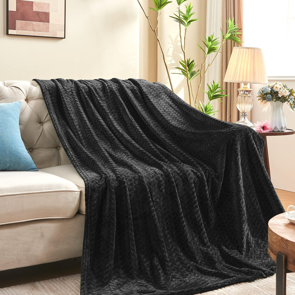 Luxe Fleece Throw & Bed Blanket – Ultra-Soft, Lightweight Cozy Layer