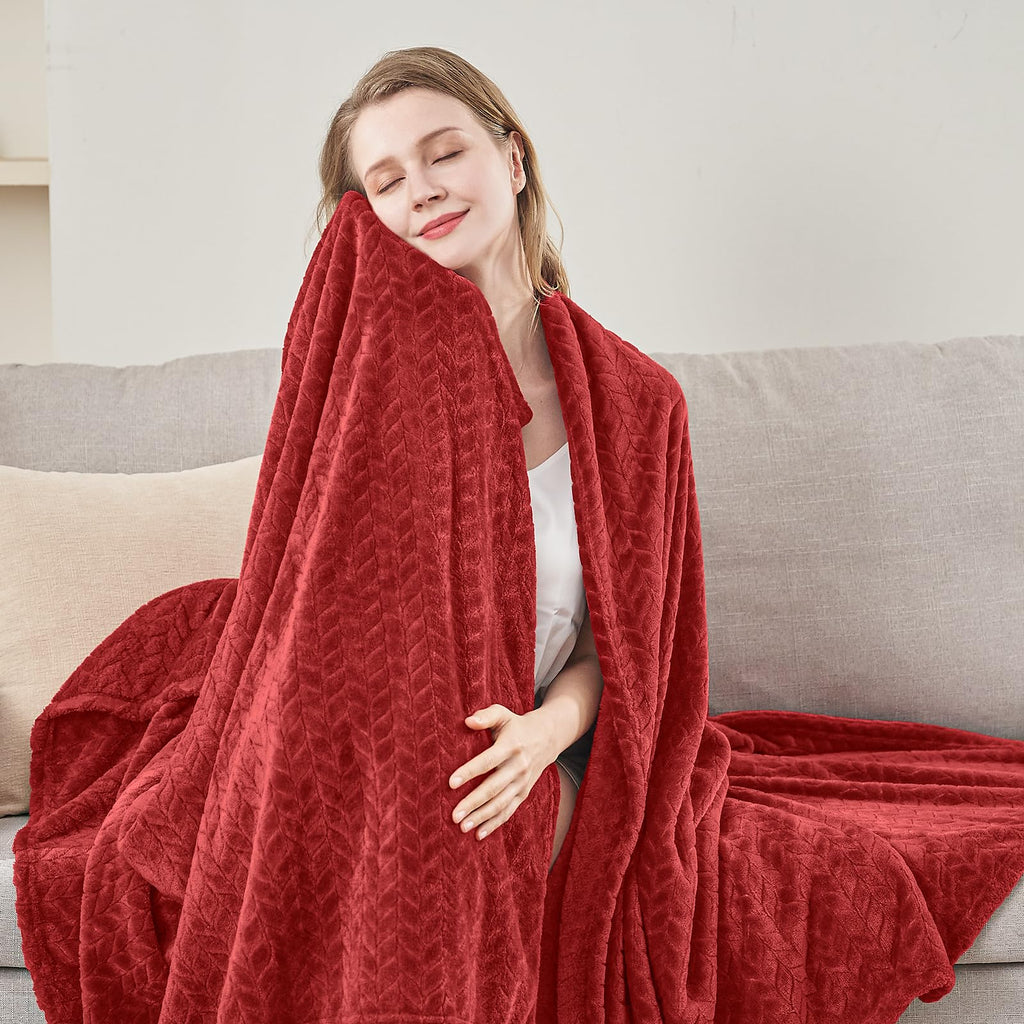 Luxe Fleece Throw & Bed Blanket – Ultra-Soft, Lightweight Cozy Layer