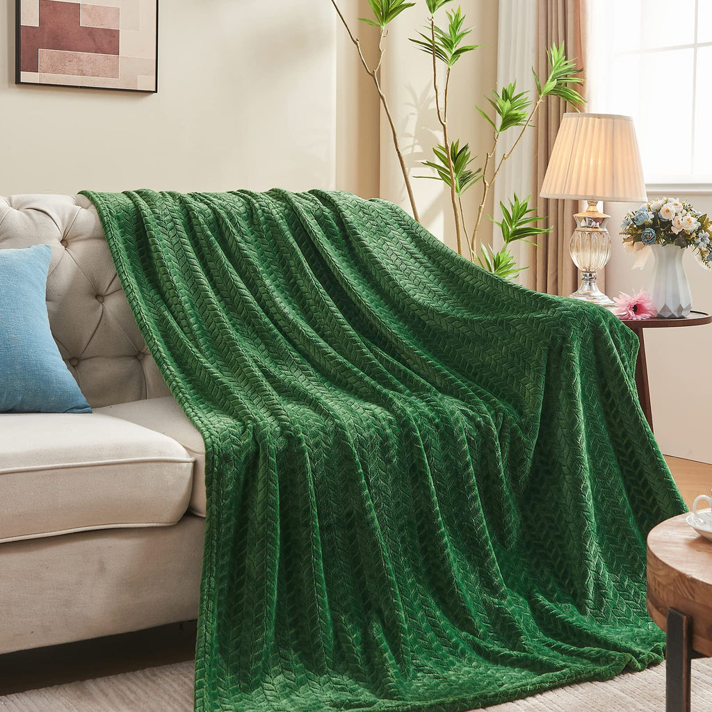 Luxe Fleece Throw & Bed Blanket – Ultra-Soft, Lightweight Cozy Layer