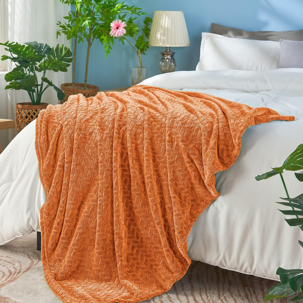 Luxe Fleece Throw & Bed Blanket – Ultra-Soft, Lightweight Cozy Layer