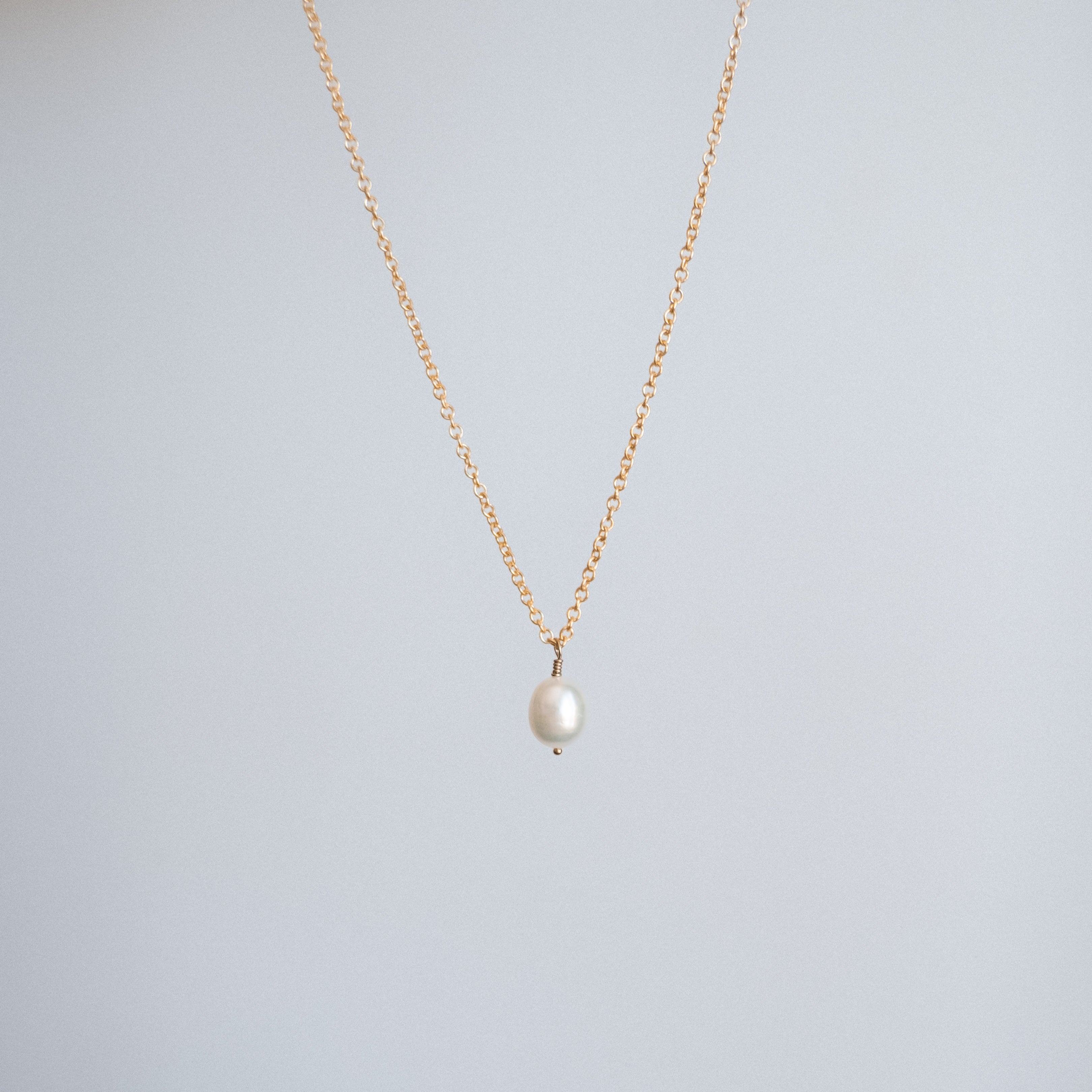 Freshwater Pearl Pendant Necklace